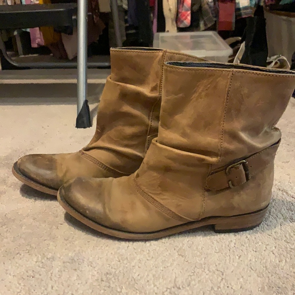 Women’s Boutique Distressed Bootie